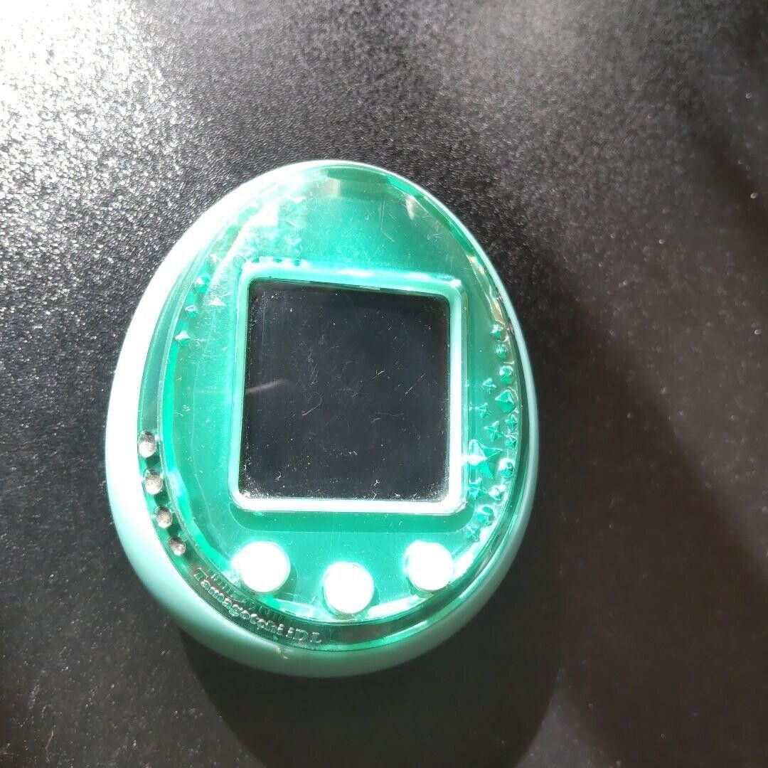 Tamagotchi iD L Version Green Color Model Premium Bandai Tamagotchi iD L Version Green Color Model Premium Bandai