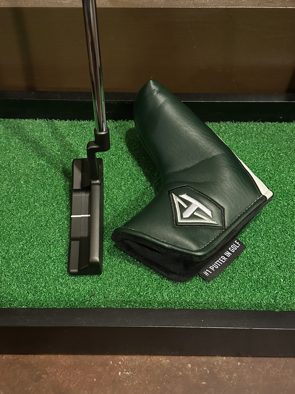 Odyssey Toulon San Diego RH 34” With Super Stroke Tour 2.0xl Zenergy