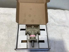 AnglGear Andantex Right-Angle Gear Drive - Model #R3303, 1:1 Ratio, Double-Shaft