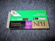 FUJI Fujicolor Pro 400NPH 220 Color Negative Film 5 Roll Pack EXP 03/2006 Sealed