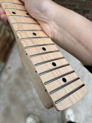 22Frets   Satin natural color Maple Electric guitar neck Bone Nut