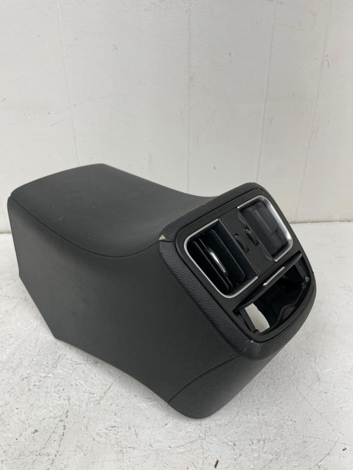 Maserati Levante 2017-2020 Rear Center console trim panel