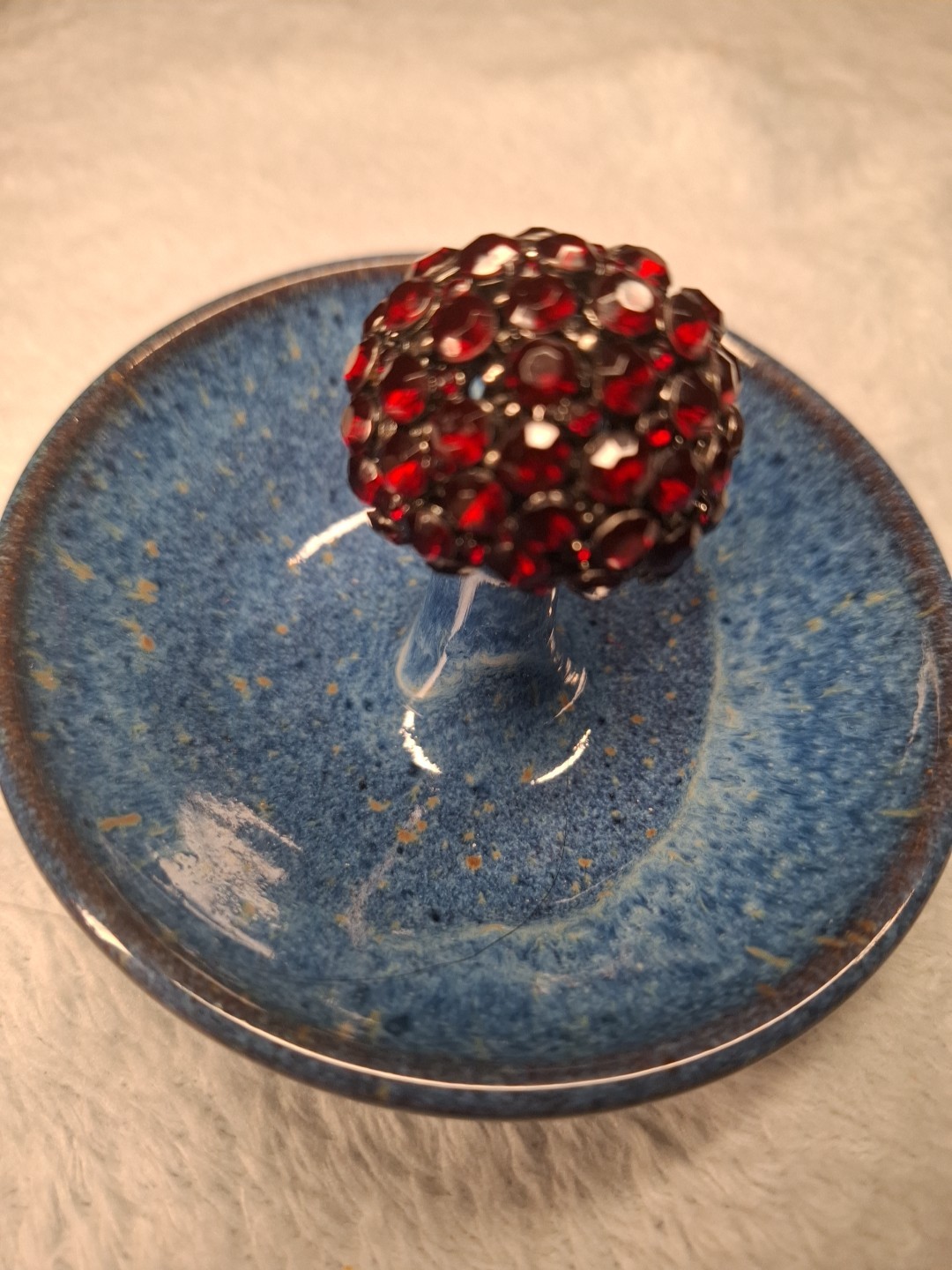 VTG Ruby Red Glass Cluster Statement Ring - Size … - image 3