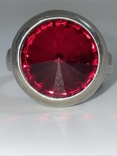Ring,rund mit roten Stein, verstellbar (kleiner/grösser),10g,D.-1.7cm,RG55