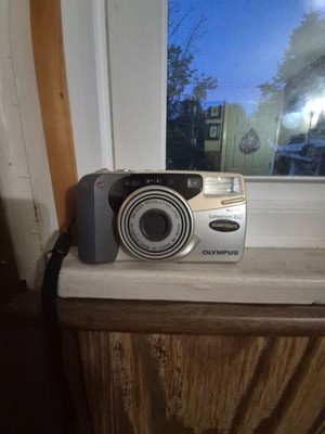Olympus Superzoom 160 Quartzdate 35mm Film Camera