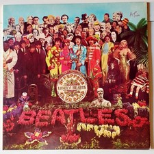 The Beatles "Sgt. Pepper's Lonely Hearts" Vinyl LP 33t, PCS 7027 France 1967 TBE
