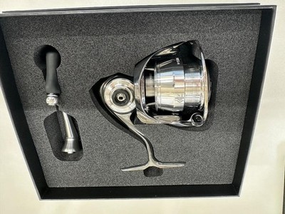 DAIWA 22 EXIST SF2500SS-H SPINNING REEL 560803
