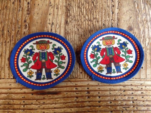2 Vintage Sew On Patch Dutch Girl Gretel Blue Red Gold Green 4.25" by 3.75" - Picture 2 of 10
