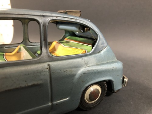 1960 VINTAGE CRAGSTAN BANDAI FIAT-600 SUNROOF SEDAN TIN FRICTION W/ORIGINAL BOX - Picture 6 of 12