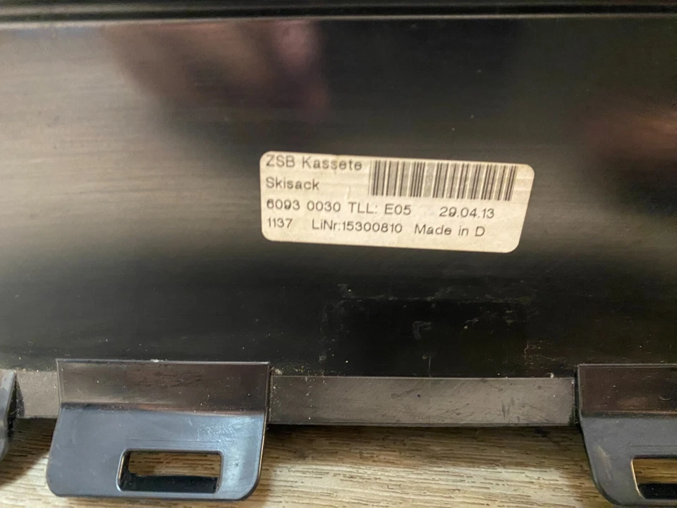 BMW M3 E93 OEM 07-13 CONVERTIBLE TRUNK TRIM TRUNK ELEMENT - Image 3 of 3