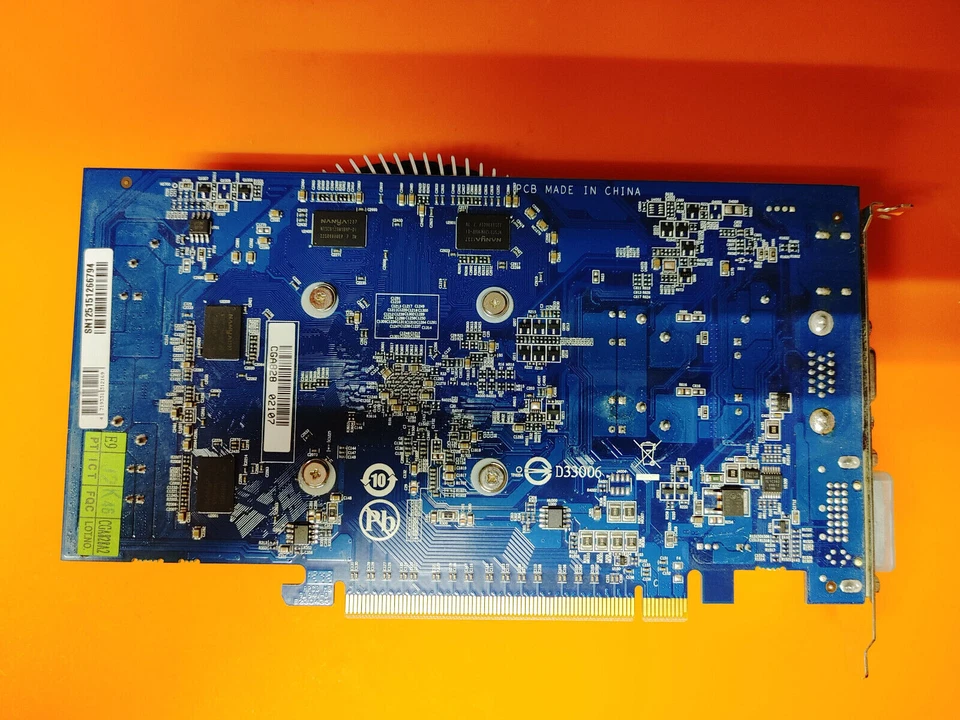 Gigabyte AMD Radeon HD 6670 GV-R667D3-2GI 2GB HDMI VGA DVI Video Graphics Card - Image 2 of 4