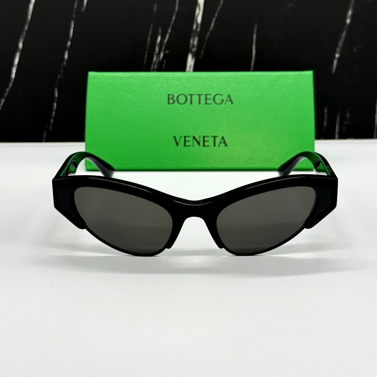 NEW BV1102S 001 BOTTEGA VENETA WOMEN SUNGLASSES BOTTEGA VENETA BLACK EYEWEAR Bottega Veneta NEW BOTTEGA VENETA BV1102S 001 CAT EYE WOMEN  main image 3