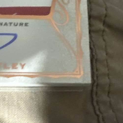 2020 Leaf Trinity Bronze Foil Tyler Huntley #PA-TH2 RPA Rookie Patch Auto RC - Picture 4 of 6