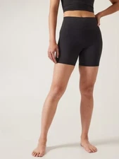 Athleta Transcend 5” Short | Black Small  #883620 NWT