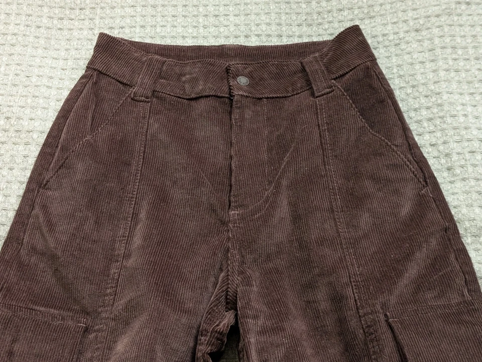 Pantalones cargo North Face para mujer 2 calces 25x25 marrón pana cable utilitario pierna ancha Foto 2 de 4