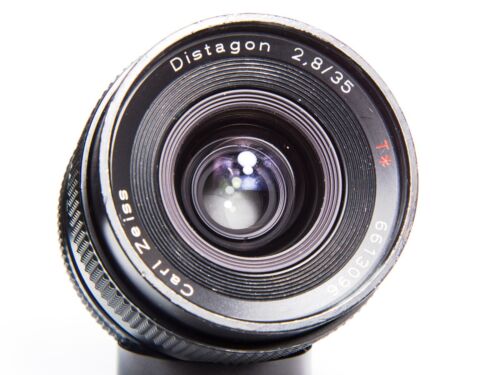Contax Carl Zeiss Distagon T* 35mm f2.8 AEJ Lens for Contax/Yashica