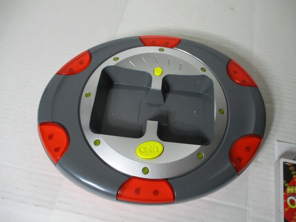 UNO Flash Electronic Card Game Mattel 2007 New in DAMAGED BOX - Image 4 of 4