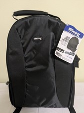 NWT - Ultimaxx Professional Backpack for Digital Camera/Camcorder UM-BP100