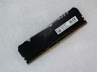 HP Kingston 16GB DDR4 3733 Desktop DIMM RAM 1Rx8 XMP RGB HP37D4U1S8HC-16XR