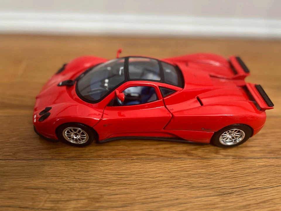 Motor Max 1:18 Pagani Zonda C12 Red Diecast Model Car – Out of Box, Minor Wear - Image 3 of 4