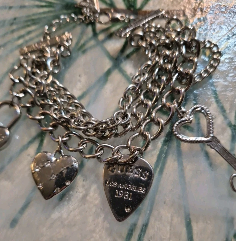 Guess браслет с брелоками 7-8» со стразами сердце замок ключ серебристого тона мульти прядь винтажный - Изображение 2 из 4