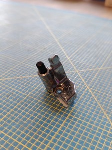 Miele Waschmaschine Schnapper Schließkloben M.Nr: 04296830  4296830