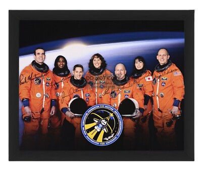 STS-131 CREW SPACE SHUTTLE DISCOVEY MISSION TO ISS AUTOGRAPHED 8X10 FRAMED PHOTO