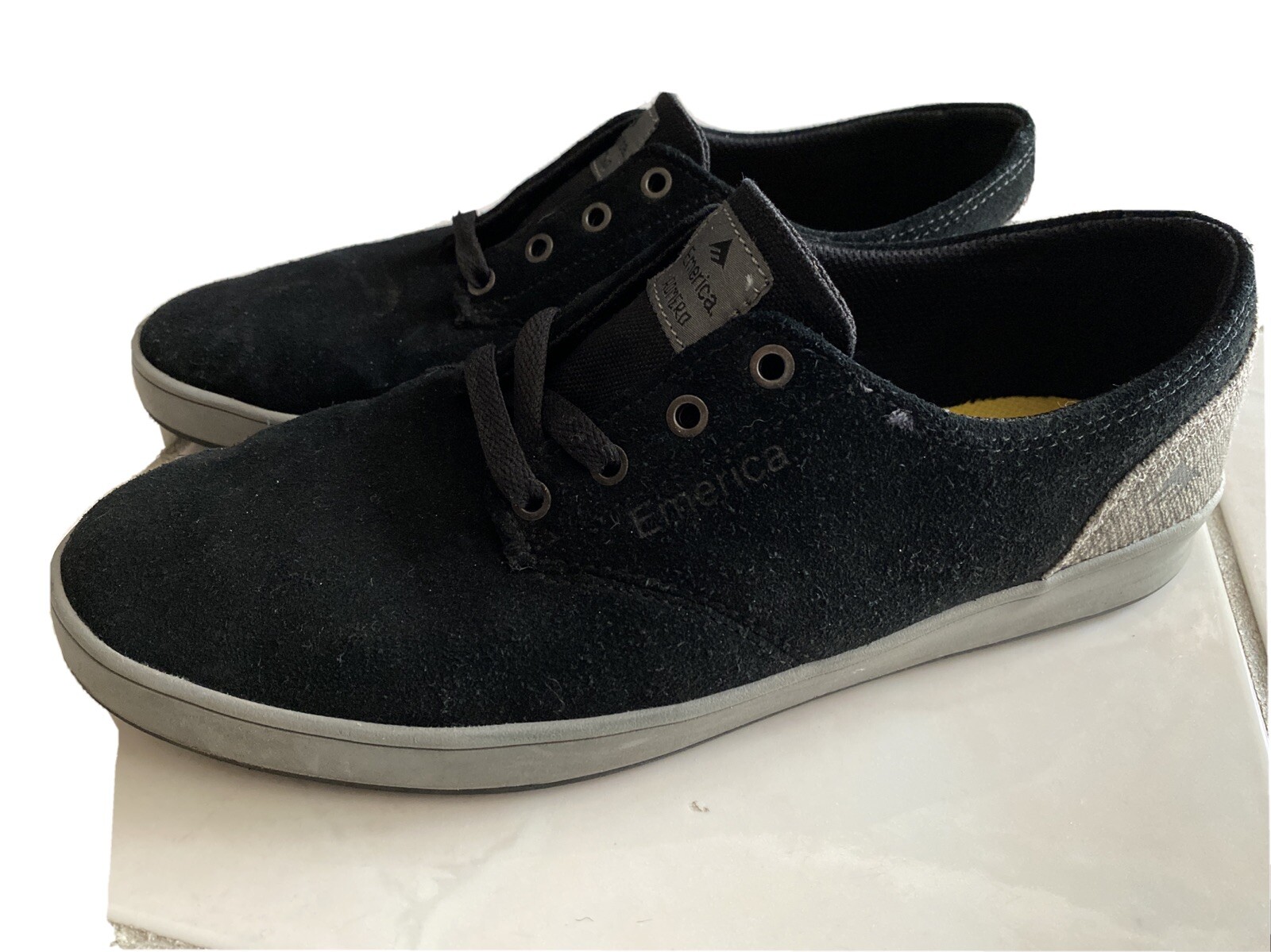 andrew reynolds shoes