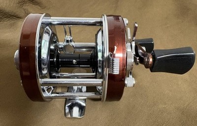 Abu Garcia Ambassadeur 5500 Casting Reel Round Profile Brown