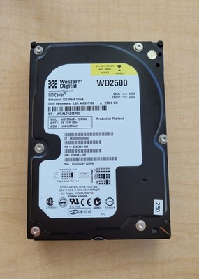 Western Digital WD Caviar WD2500 Enhanced IDE/PATA Hard Drive 3.5'' 250 GB 40 pin