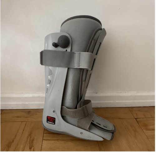 Breg Adjustable Gray Orthopedic Walking Boot for Leg Foot Immobilization