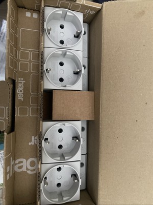 Hager Steckdose 16A Schuko 250V 2,5PLE SN016 Hutschiene 564016 DIN-­Schiene