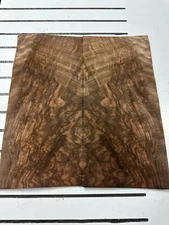 European Walnut Burl Raw Wood Veneer 2 sheets 16.5'' x 7.5'' 331DD
