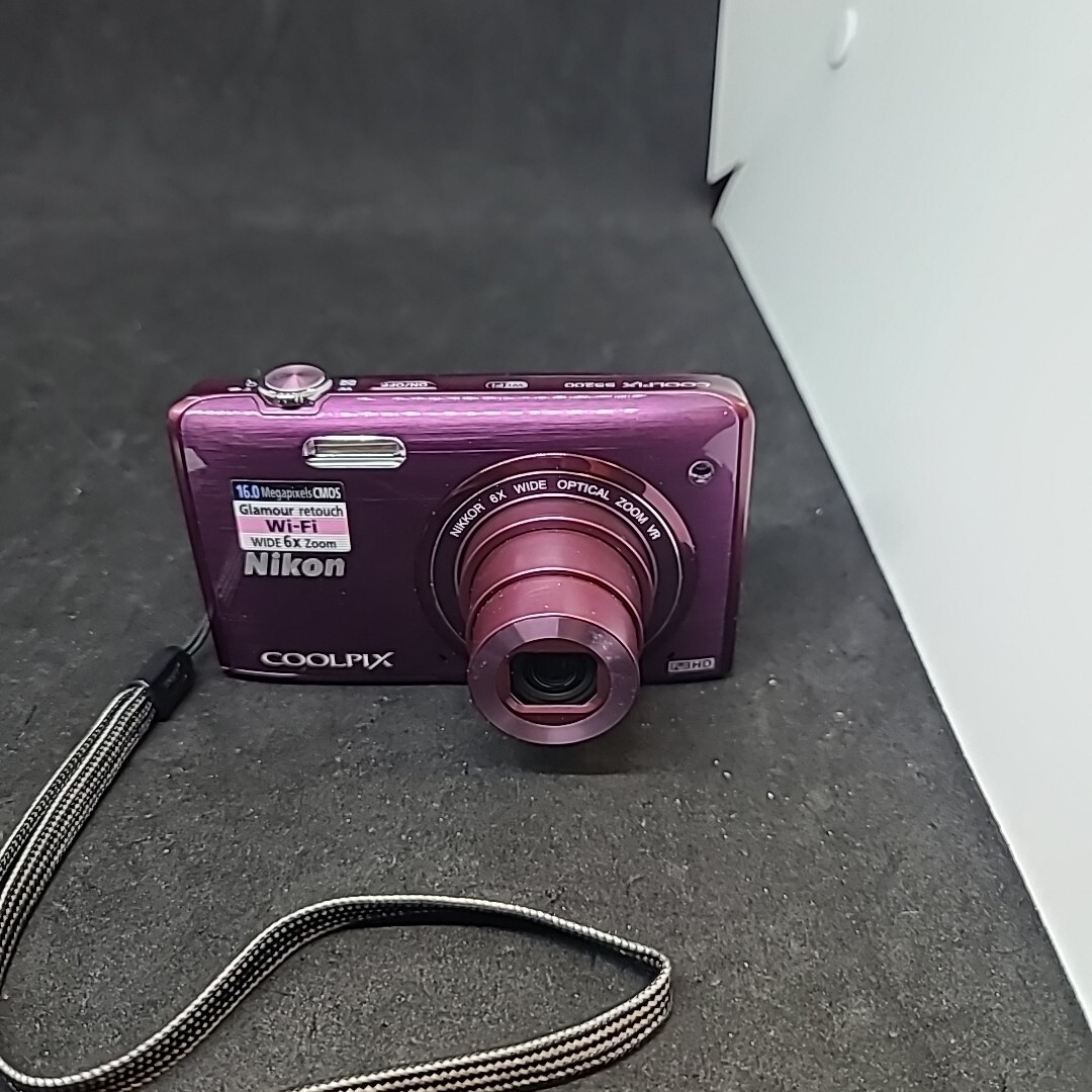 ⭐︎Nikon coolpix S5200 レッド　ジャンク品 ⭐︎Nikon coolpix S5200 レッド ジャンク品
