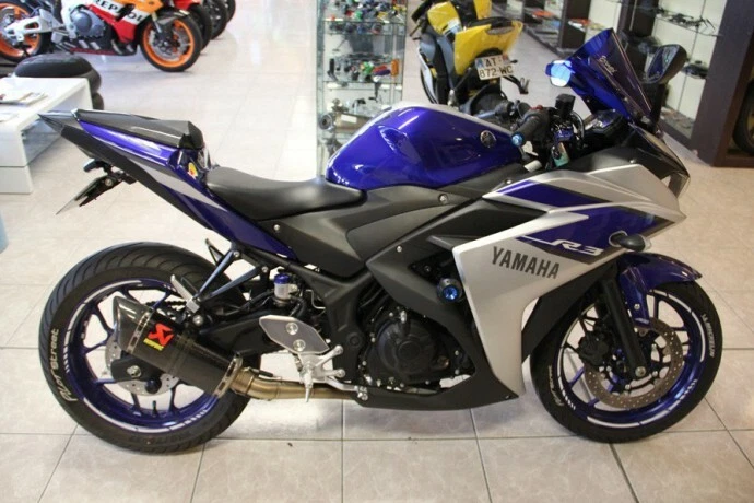 Carbon Soziusabdeckung Sitzabdeckung YAMAHA YZF R3 YZF R3 RH12