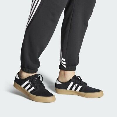 Men's adidas Originals Seeley Casual Shoes Black/White/Gum Men's adidas Originals Seeley Casual Shoes Black/White/Gum