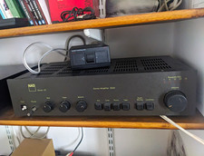 NAD 3020 Stereo Integrated Amplifier 2-Channel Black Phono Input, Headphone
