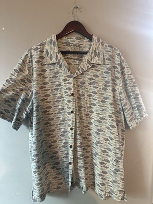 L.L.Bean button up shirt with repeating fish pattern in beige and gray Size XL