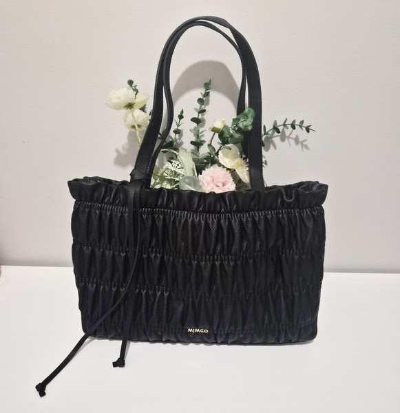 Mimco Black Whimsy Day Shoulder Bag  Gold Hardware  RRP $249 🩷
