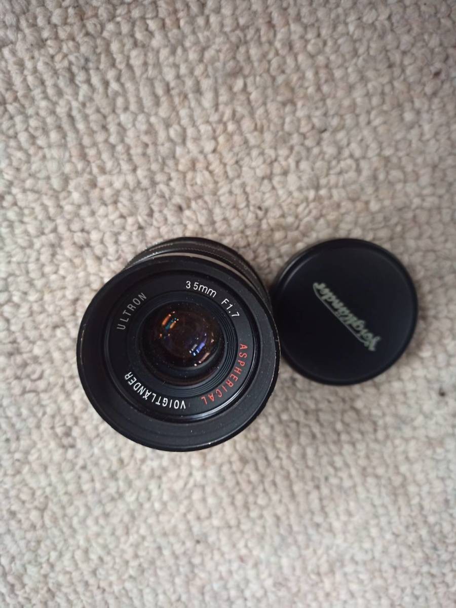 [美品] フォクトレンダー Ultron 35mm f/1.7 レンズ L39 Excellent ] Voigtlander ULTRON 35mm f/1.7 LTM L39 Wide Angle Leica