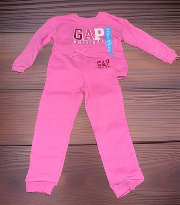 NWT: Girl's Gap Kids 2pc Fleece Sweatshirt & Jogger Set: 4T