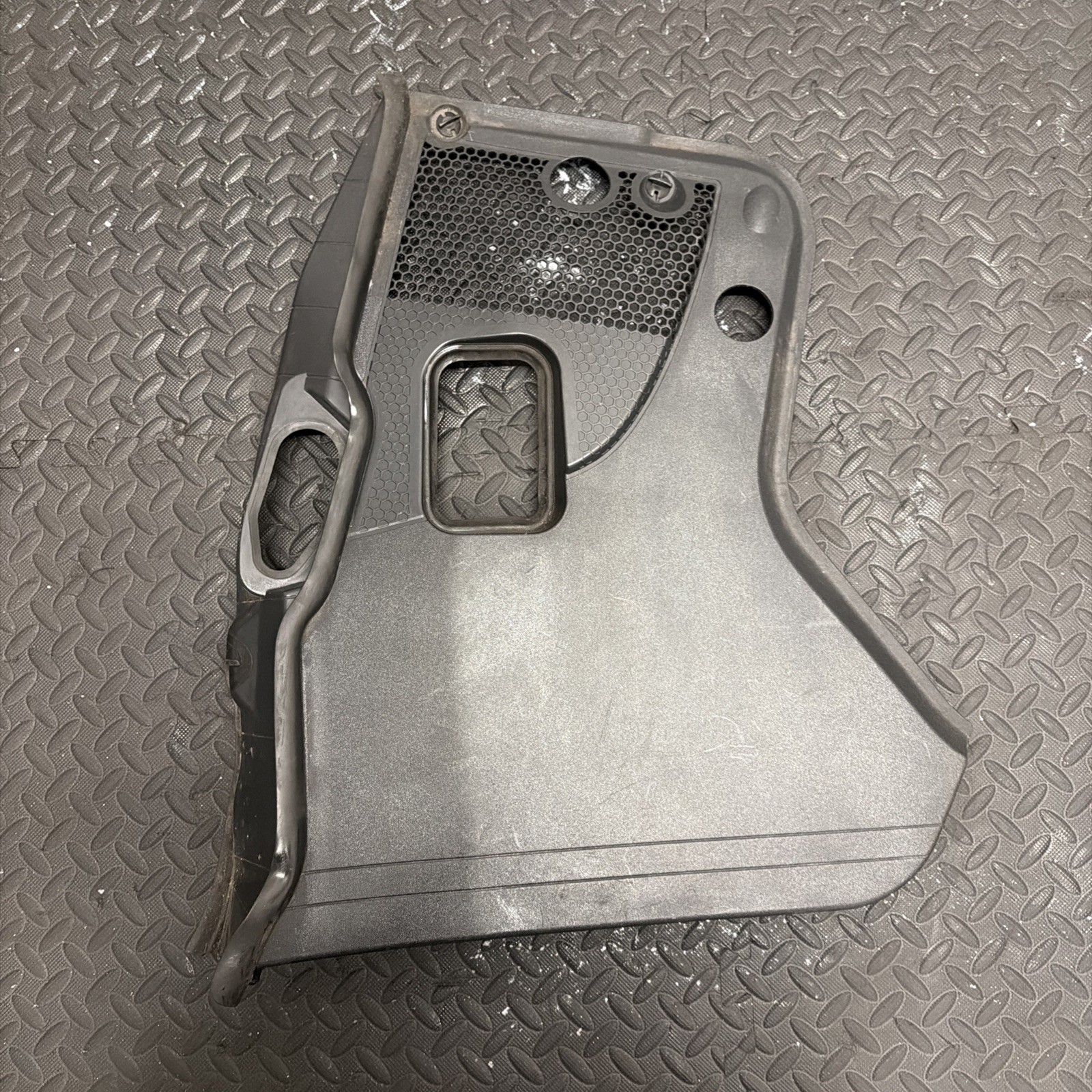 MERCEDES BENZ E CLASS W213 16-24 FRONT SCUTTLE PANEL TRIM LEFT SIDE A2138300300