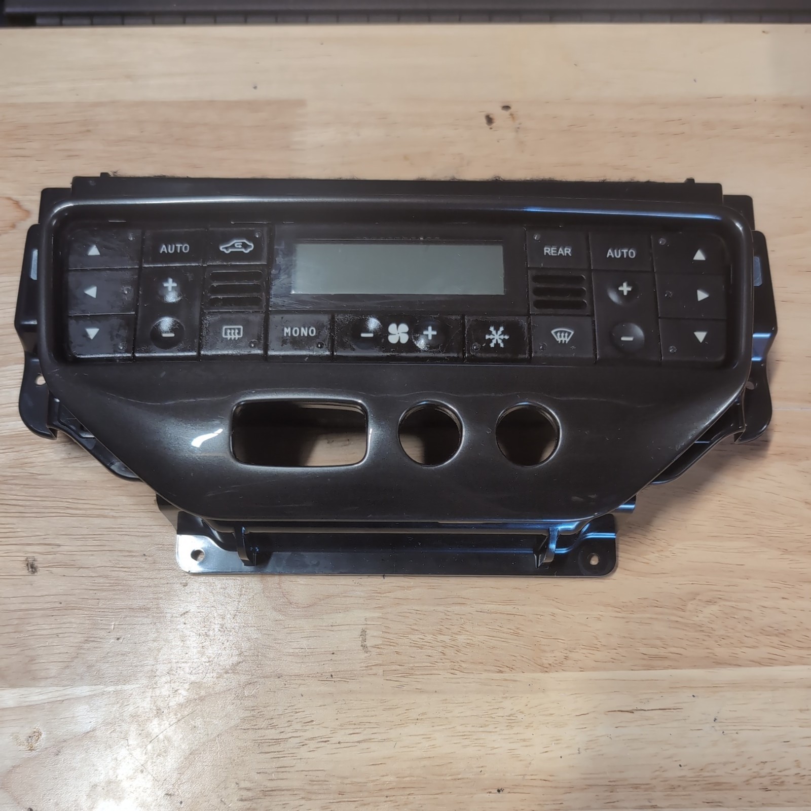 04-19 Maserati GranTurismo M145 AC A/C Heater Climate Control Unit OEM Complete