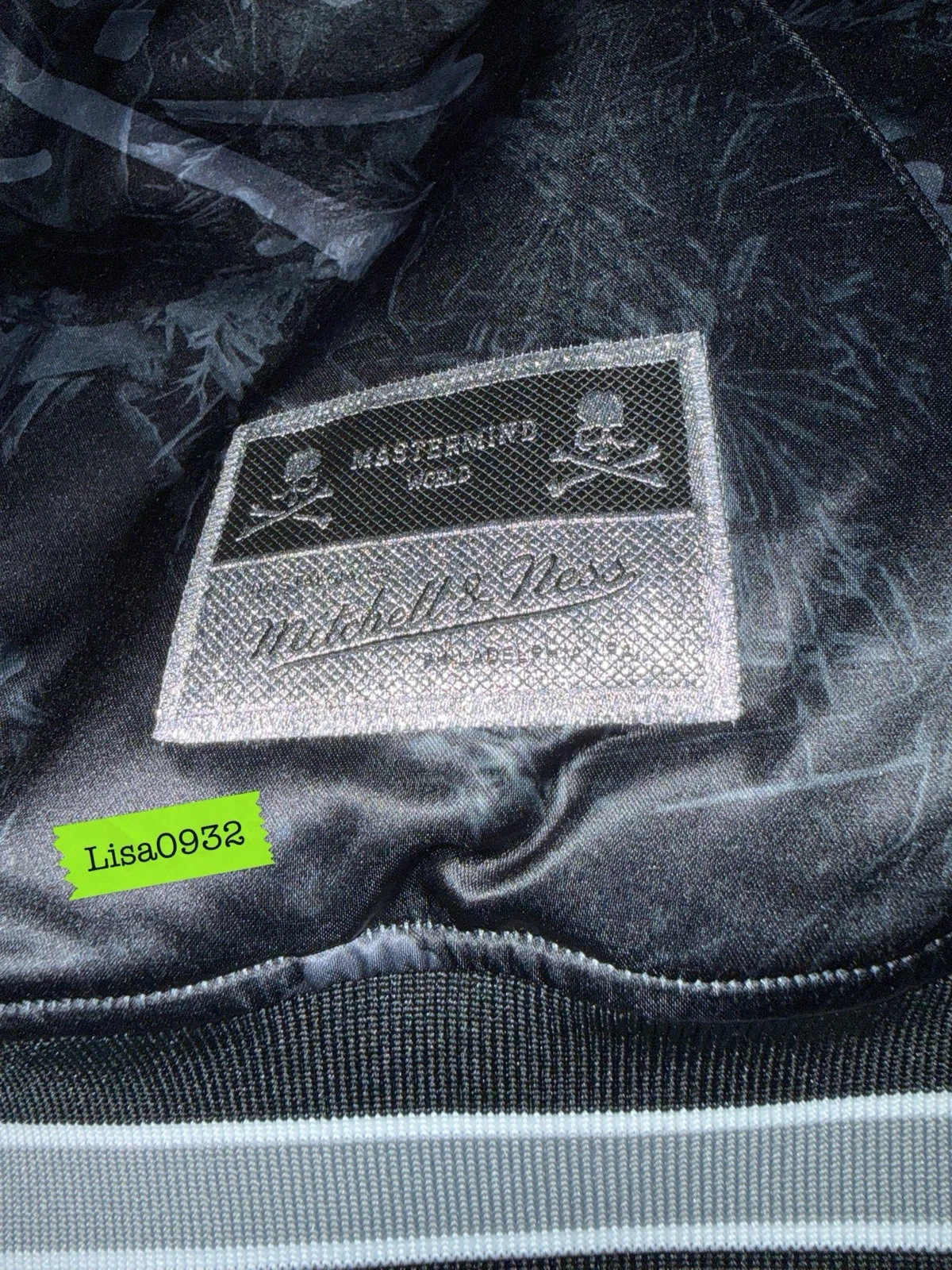 🔥100% Mitchell & Ness x Mastermind World Satin Varsity Jacket Size Large (L)🔥 image 6