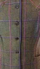 Veste courte à carreaux en lainage Erin | SUNCOO Paris