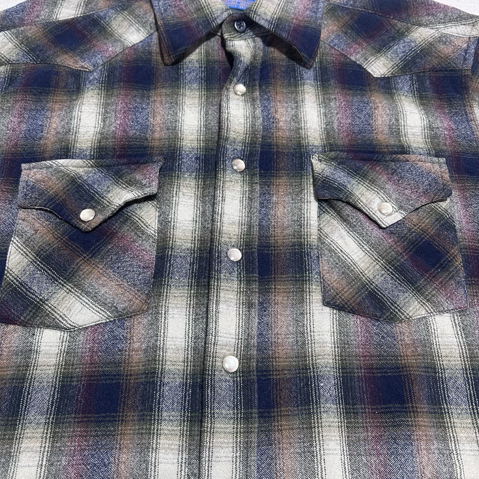 Pendleton 100% Virgin Wool Western Snap Shirt Men… - image 3