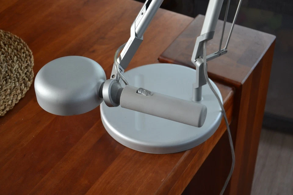 Tobias Grau Bill Tischleuchte – Designlampe, gebraucht, flacher Stecker, LED - Bild 3 von 4