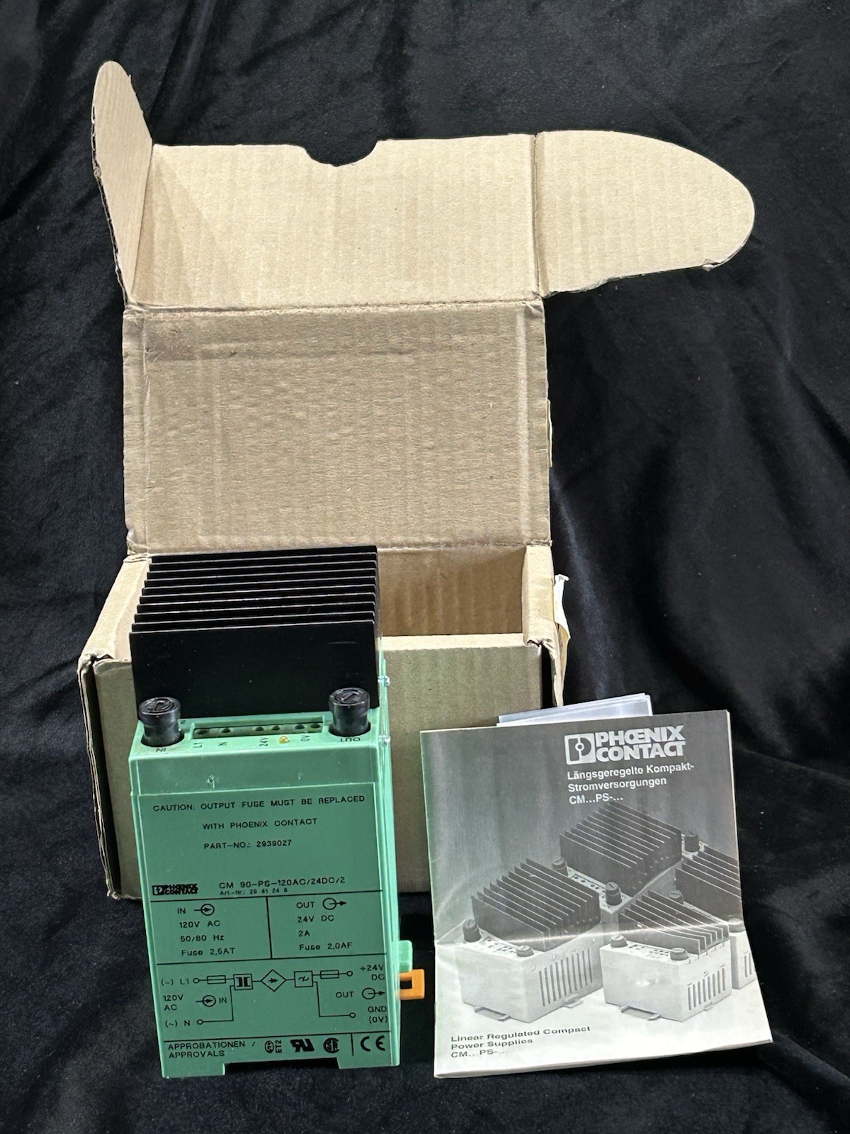 Phoenix Contact 24V Power Supply Part #2320924 CM 90PS New: Open Box