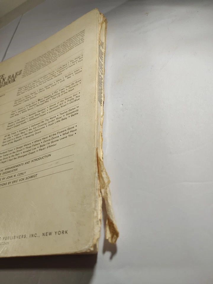 Joan Baez The Joan Baez Songbook Guitar Song Book Printed 1968 - Image 3 of 4