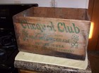 VINTAGE CLICQUOT PALE CLUB SODA WOODEN CRATE — photo 4